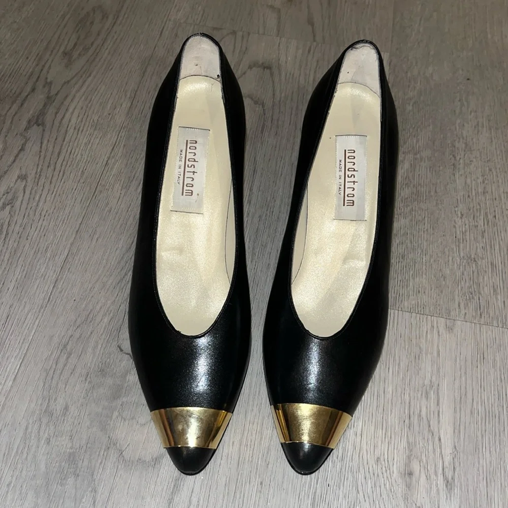 NWOB black and Gold heels by Nordstrom made in Italy